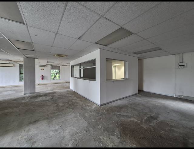 413M² OFFICE TO LET IN CRAIGHALL